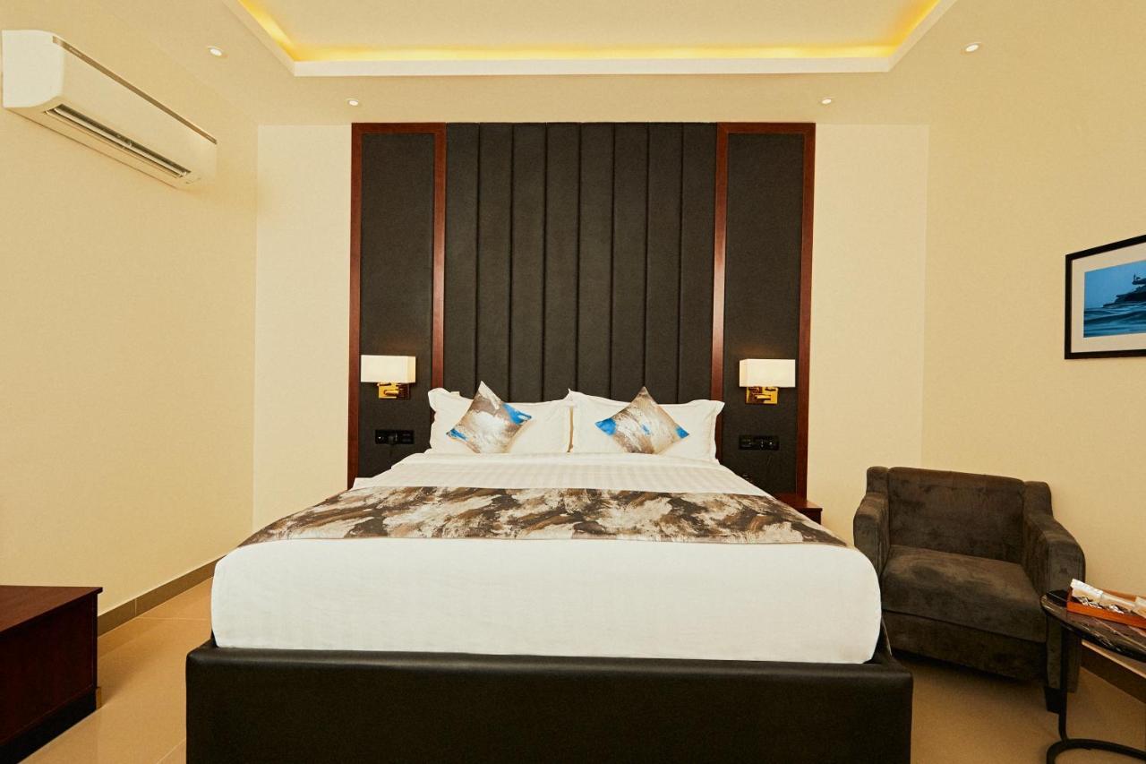 The Yacht Hotel Sea Front Lekki Phase 1 拉各斯 外观 照片